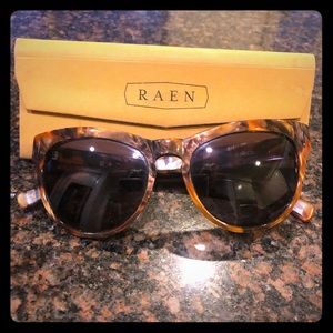 Women’s Raen sunglasses